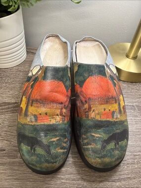 Icon Wearable Art Womens Leather Clog Mule Size 8M Village Landscape Vintage